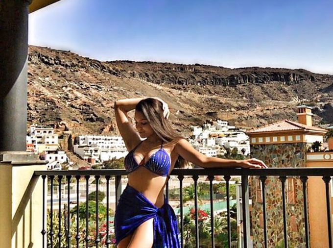 Carmen s-a transformat într-o adevărată bombă sexy