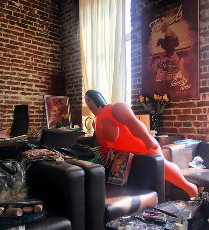 Aceasta este imaginea postată de Delia pe Instagram