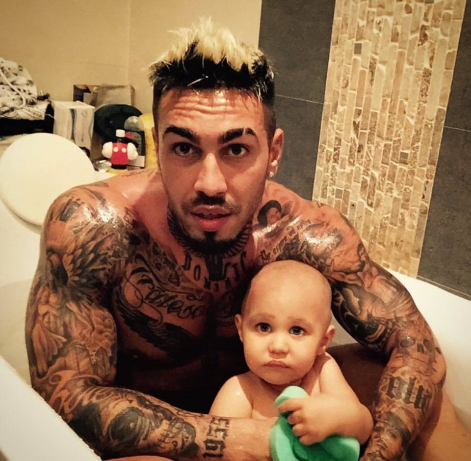 Iată imaginea pe care a postat-o Alex Velea