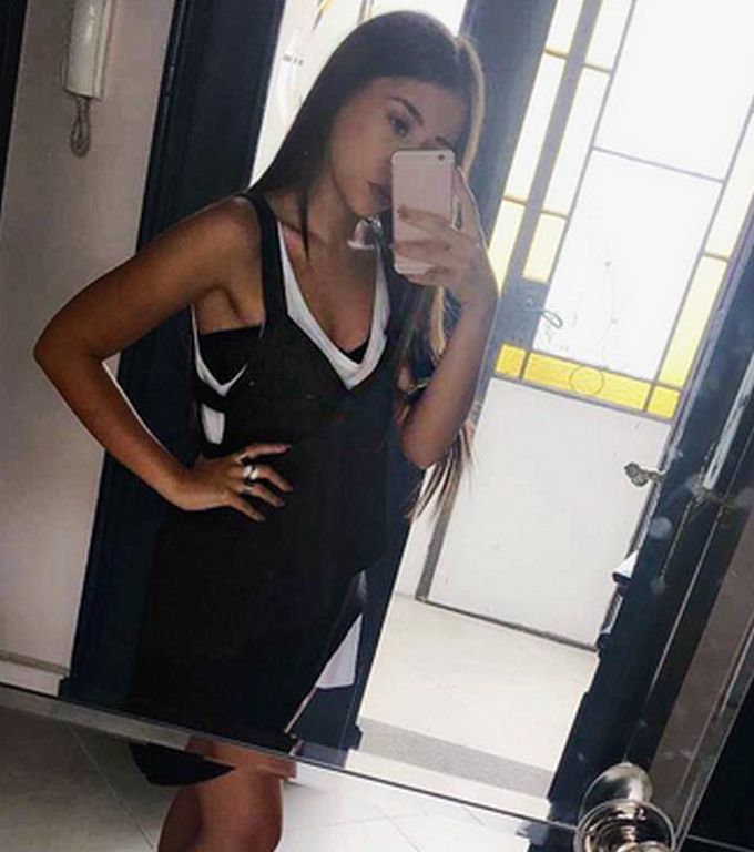 Nicole îşi încântă fanii cu fiecare apariţie