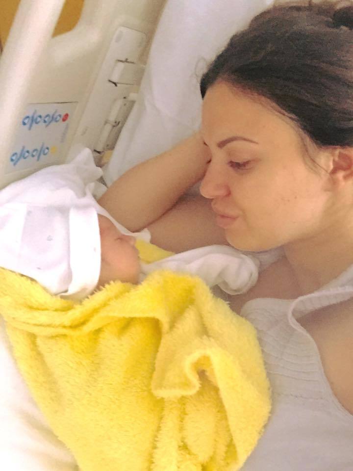 Mădălina Apostol a născut prima sa fetiţă.