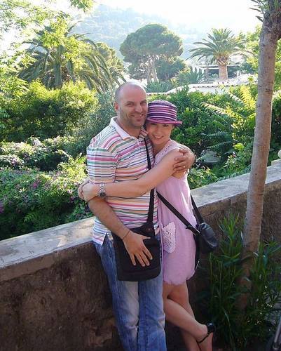 Dan Capatos, de 16 ani cu aceeasi femeie.