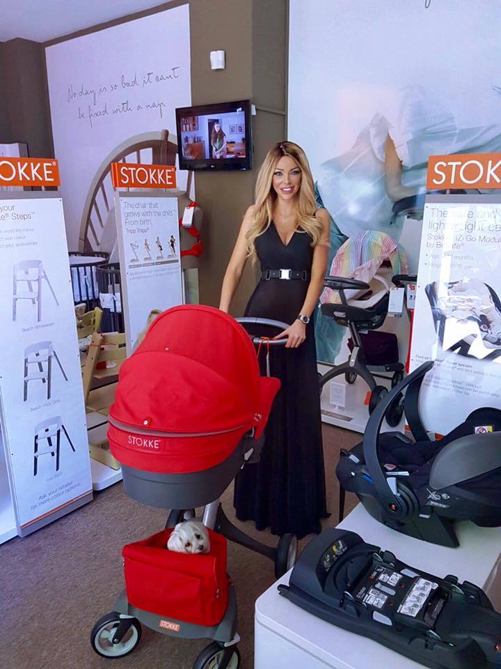 Bianca a achiziţionat căruciorul pentru fetiţă.