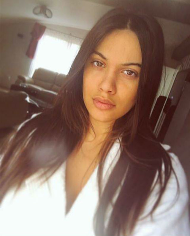 Betty Salam, fără strop de machiaj pe faţă.