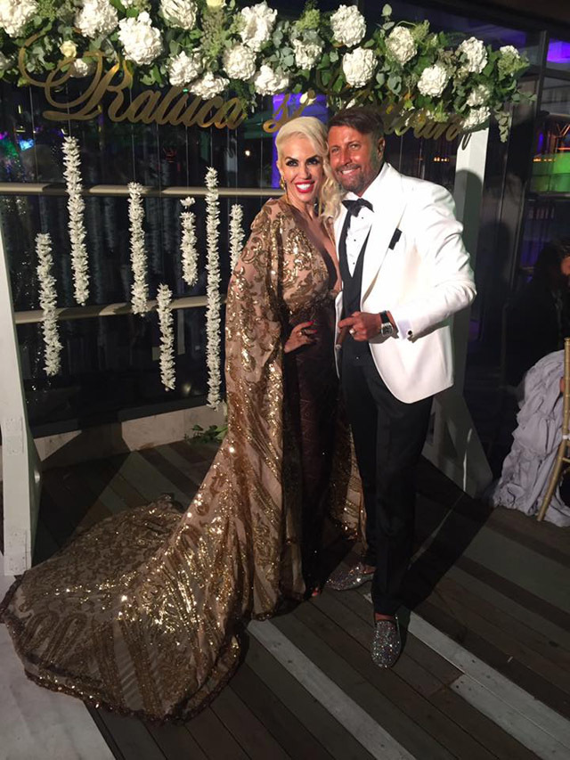 Raluca Bădulescu a avut o rochie cusută cu fir de aur.