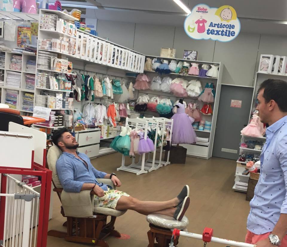 Bianca l-a dat de gol pe Victor şi a arătat fanilor cât de mult o ,,ajută'' la cumpărături.