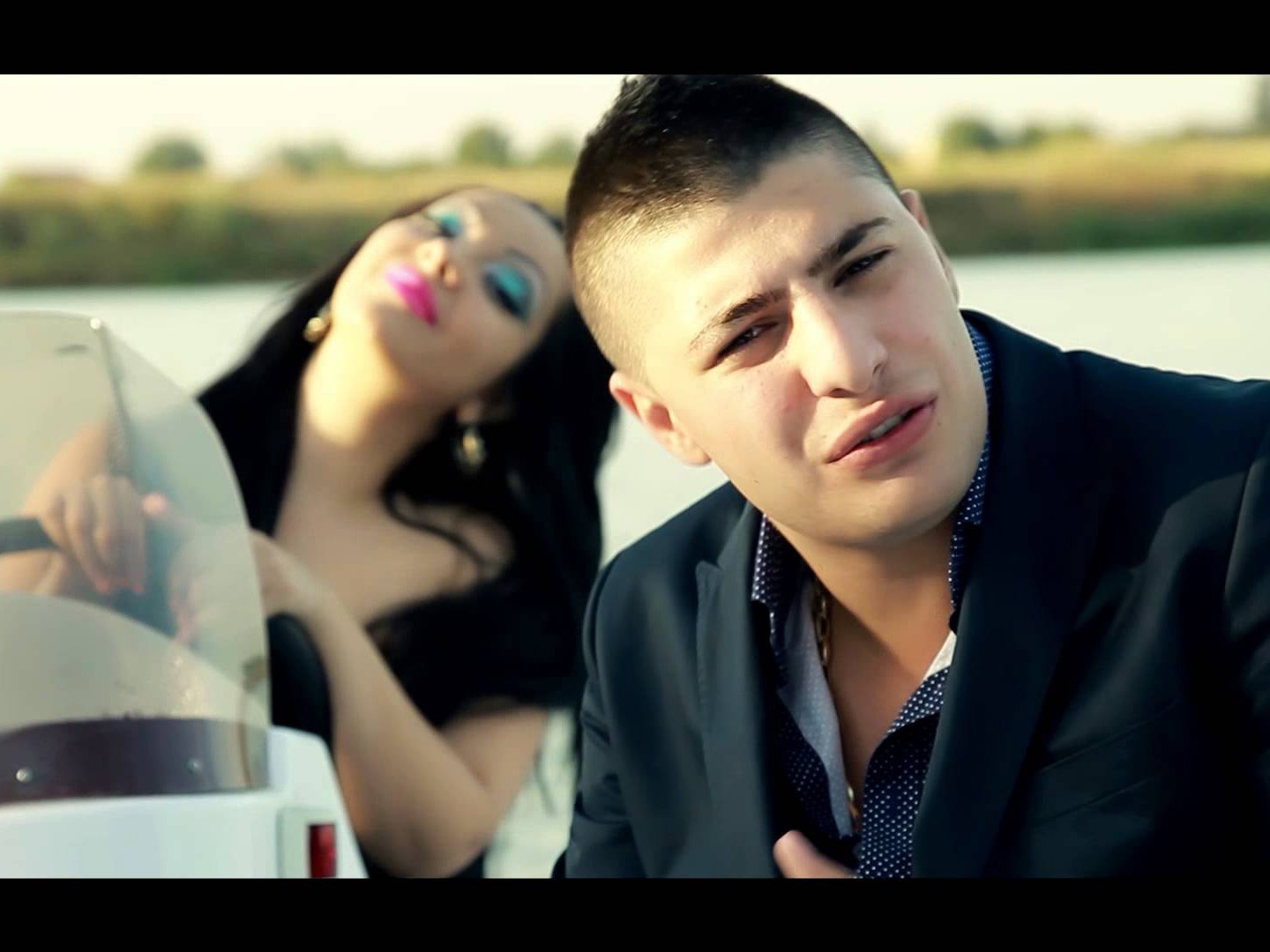 Nicuşor Guţă este şi el un cântăreţ de manele, ca tatăl lui