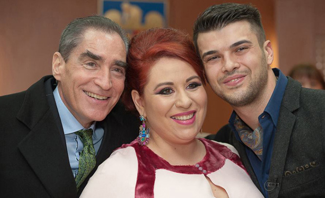 Oana Roman nu mai are nici o relaţie cu tatăl ei.