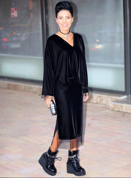 Adelina Pestriţu şi-a schimbat stilul vestimentar.