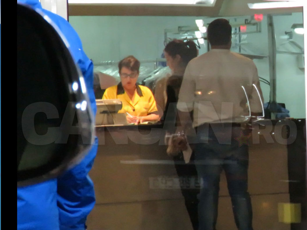 Bobonete şi-a exercitat farmecul,,,prin spatele brunetei