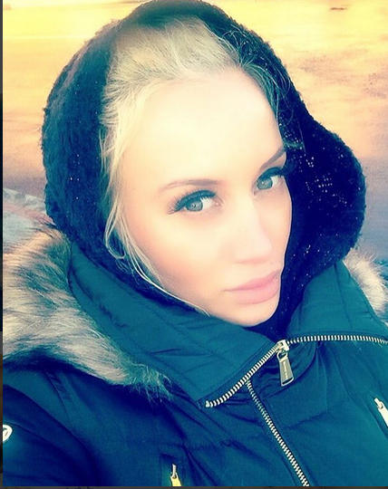 Simona Traşcă se află la Iaşi şi aşteaptă să ajungă la moaştele Sfintei Parascheva.