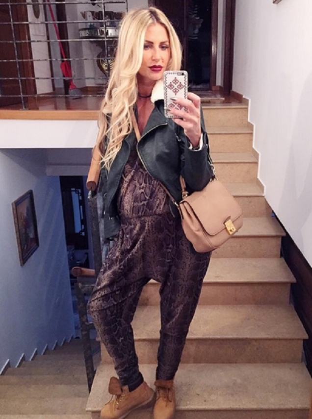 Andreea Bănica a anunţat că...pleacă de acasă.