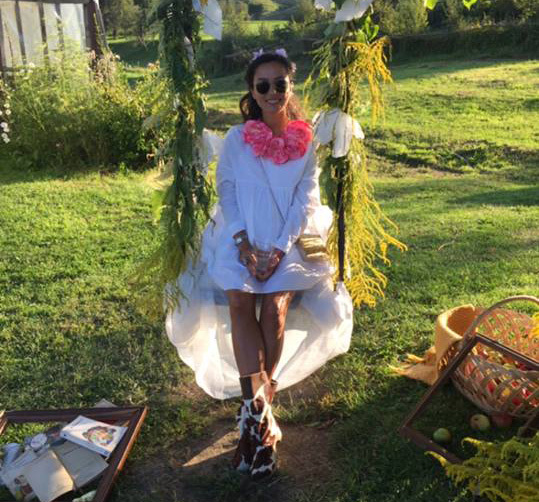 Olivia Steer crede că vaccinurile pot fi dăunătoare