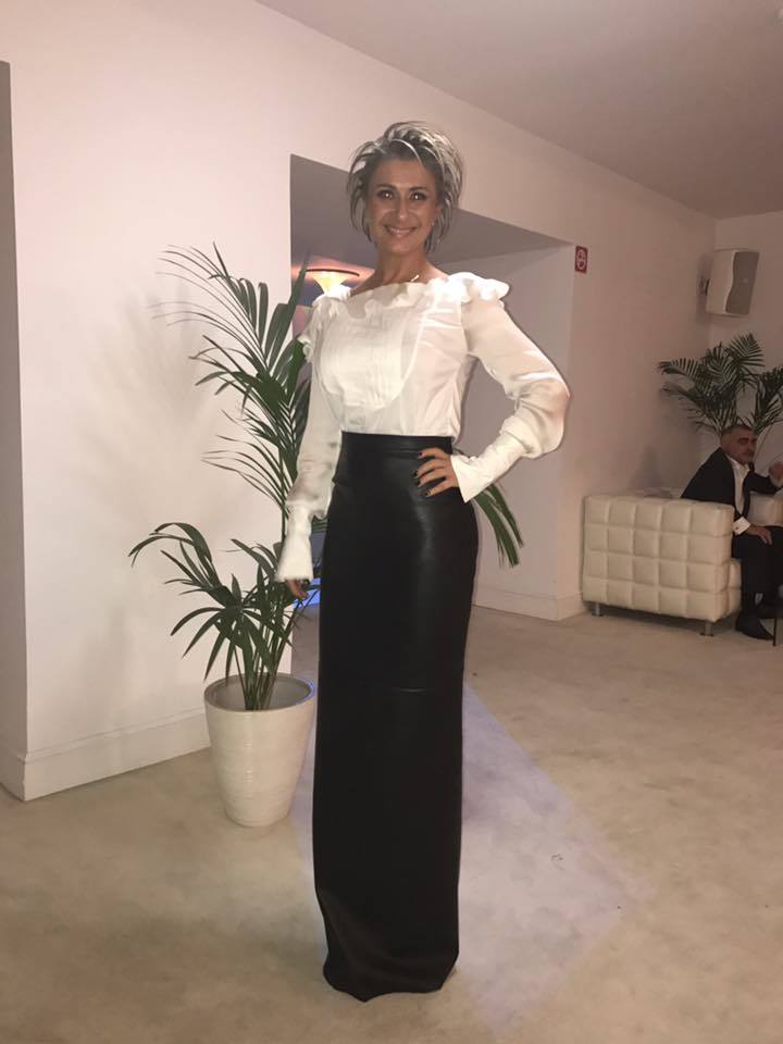 Anamaria a renunţat la ţinutele sumare.