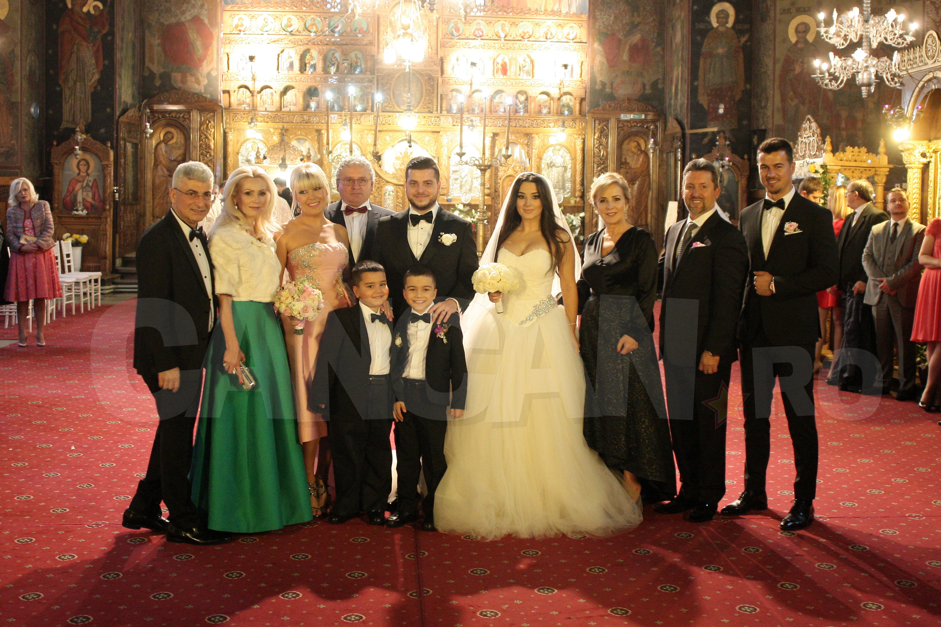 O familie fericită, în frunte cu socrul mare, Silviu Prigoană!