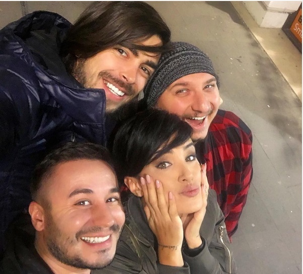 Adelina Pestriţu a iesit în oraş cu trei bărbati