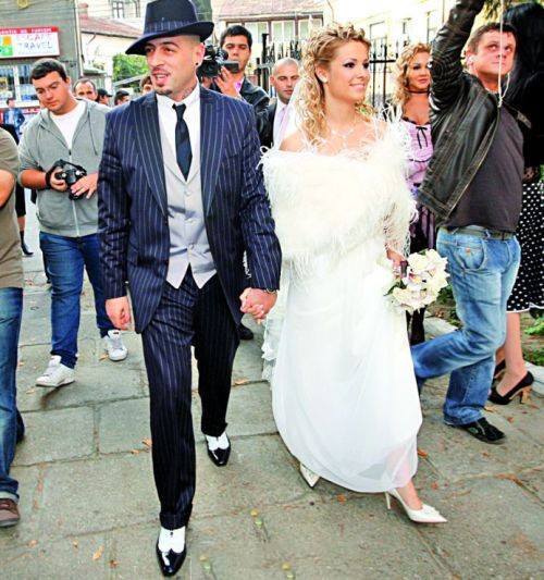 Crbl şi soţia sa sărbătoresc opt ani de la căsătorie.