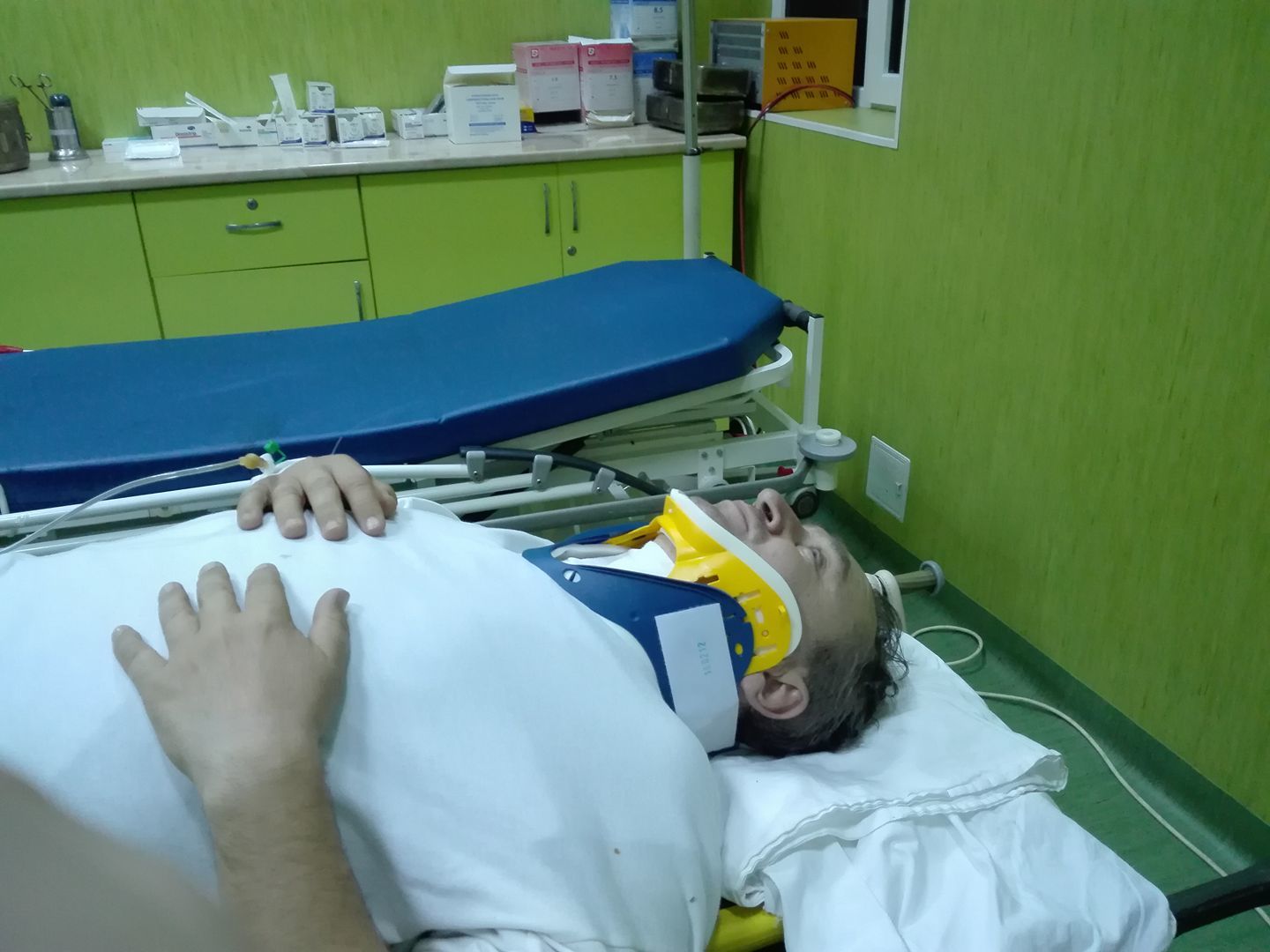 Cântăreţul Cristian Văduva, pe patul de spital