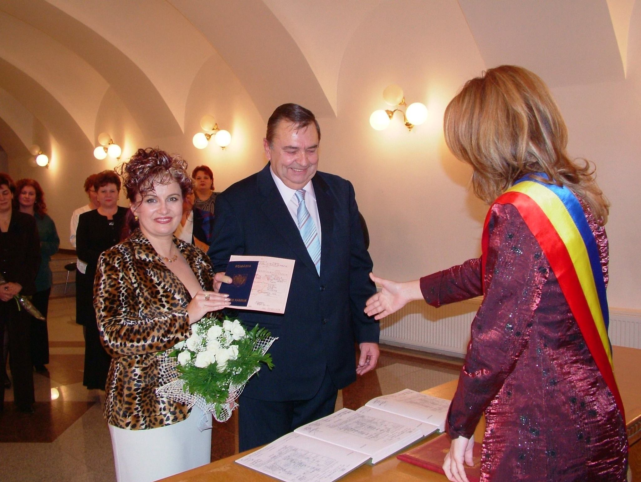 Renata şi Dan Marin în ziua cununiei civile, în noiembrie 2005