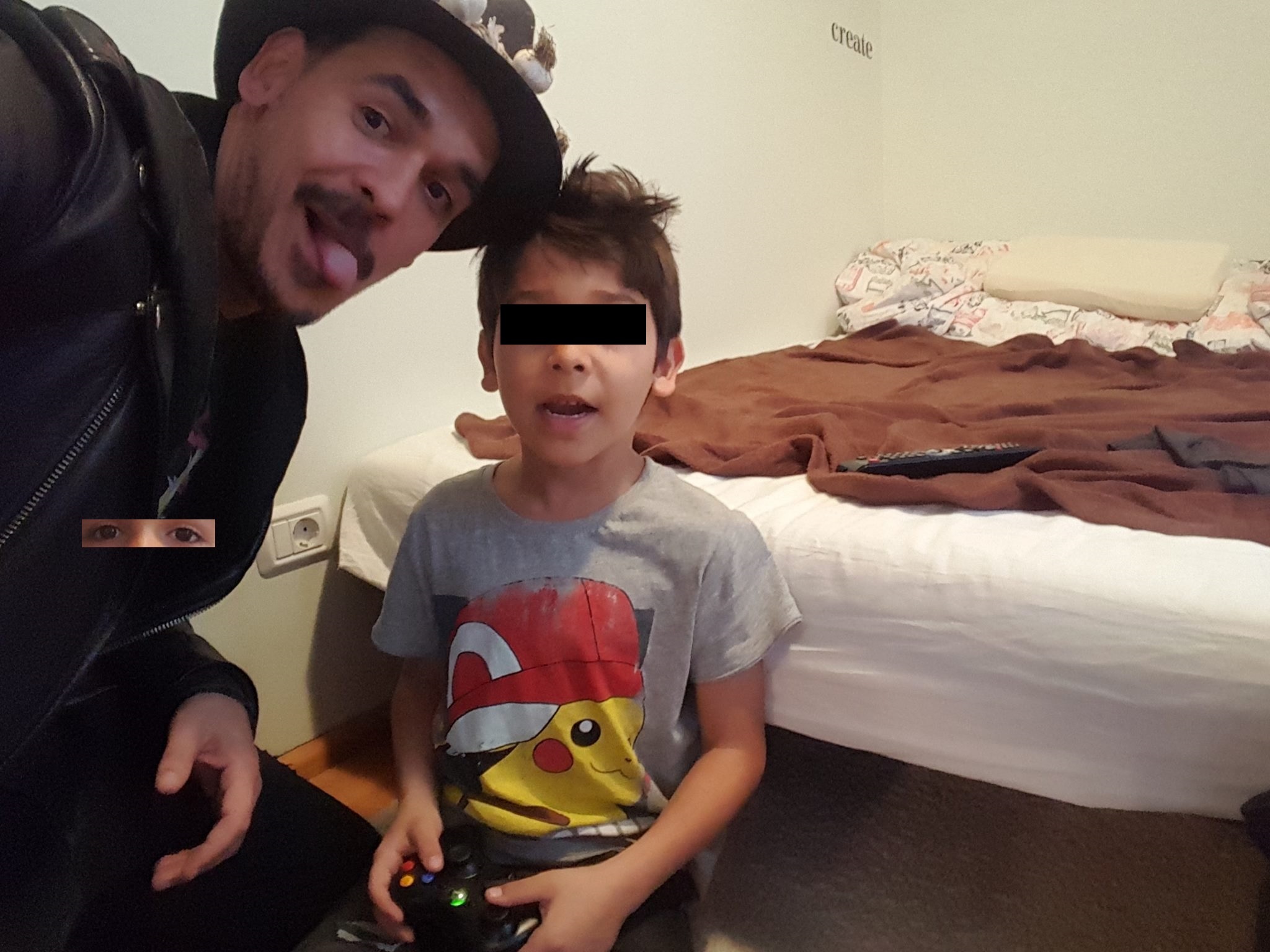 Razvan Simion, împreună cu fiul lui