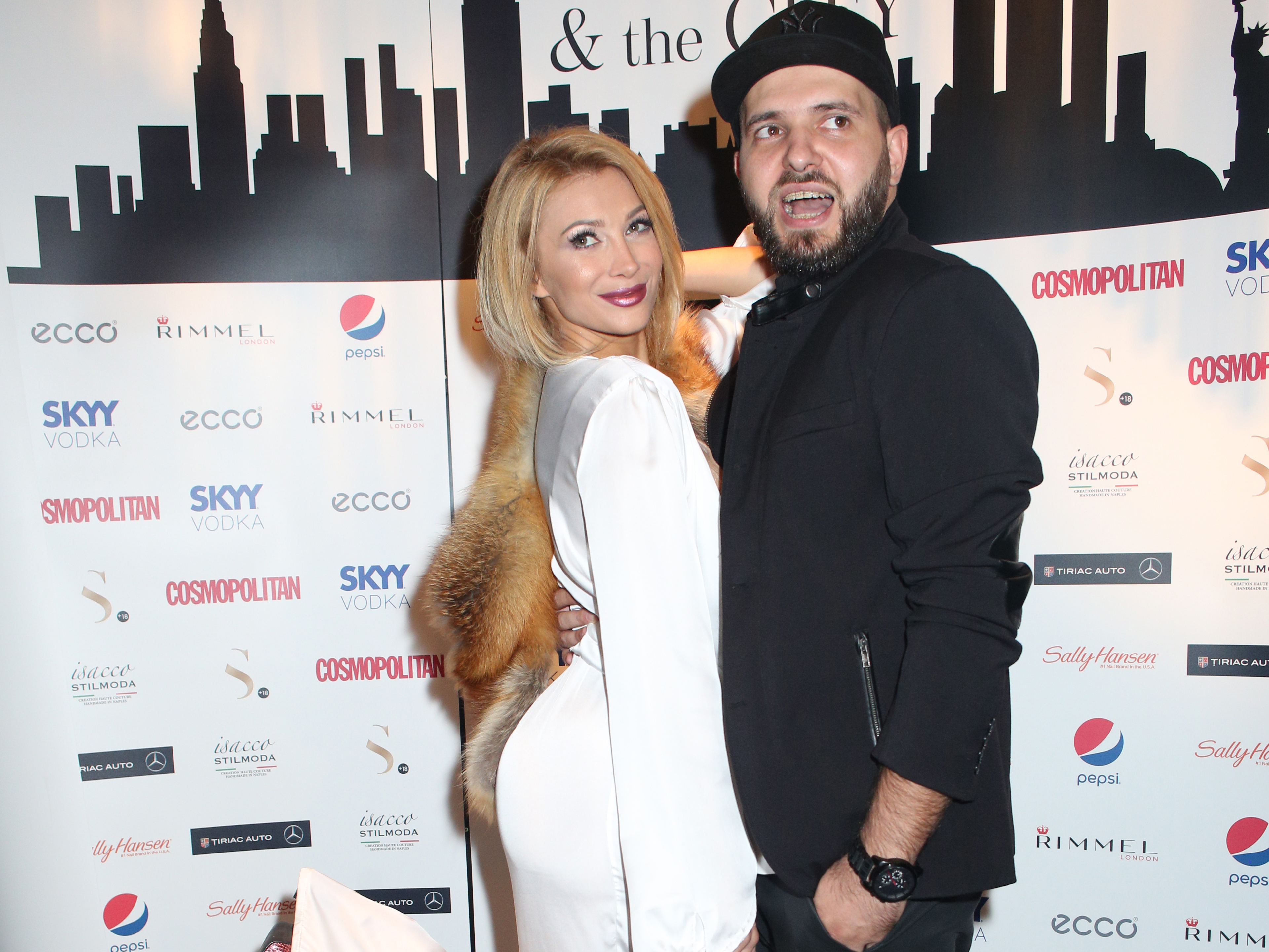 Lora, împreună cu iubitul ei, Ionuţ Ghenu