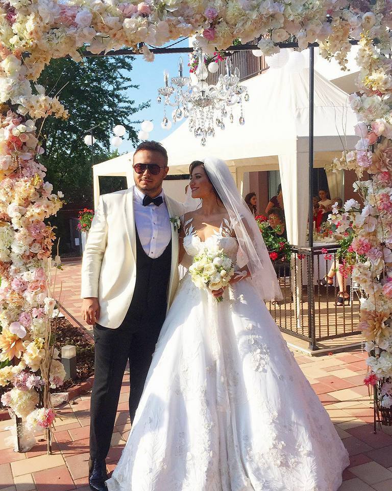 Claudia Pătrăşcanu s-a căsătorit cu Gabi Bădălău la sfârşitul lunii mai a acestui an.