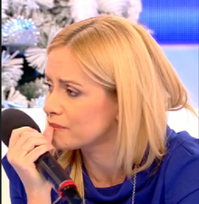 Simona Gherghe nu s-a mai putut abţine şi a izbucnit în plâns.