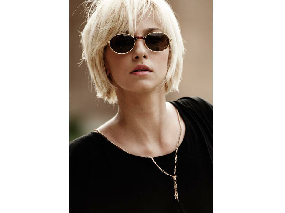 Dana Rogoz s-a tuns bob şi s-a făcut blondă