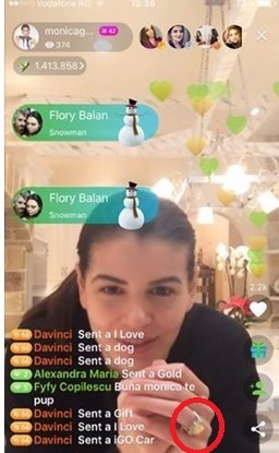 Monica Gabor şi-a etalat inelul pe care-l poartă cu mândrie pe inelarul mâinii stângi, degetul pe care de obicei este purtat inelul de logodnă