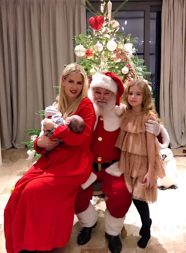 Andreea Bănică, împreună cu copiii ei: Sofia şi Noah