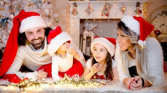 Pepe, împreună cu Raluca şi fiicele lor