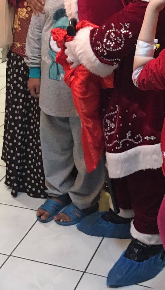 Codin Maticiuc a mers cu cadouri pentru copiii de la Spitalul Fundeni