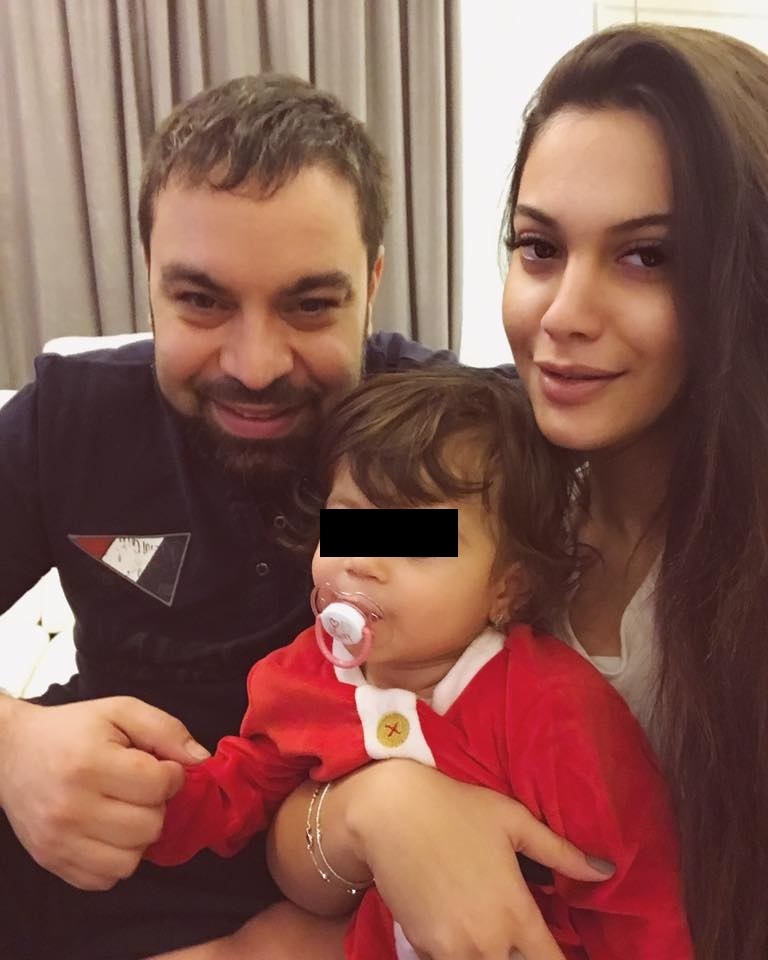 Florin Salam, împreună cu fiicele lui cele mari, Betty şi Jaqueline