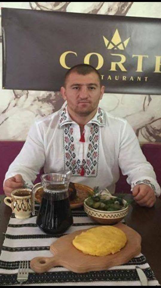 Catalin Moroşanu a renunţat la dietă de dragul bucatelor tradiţionale de Crăciun