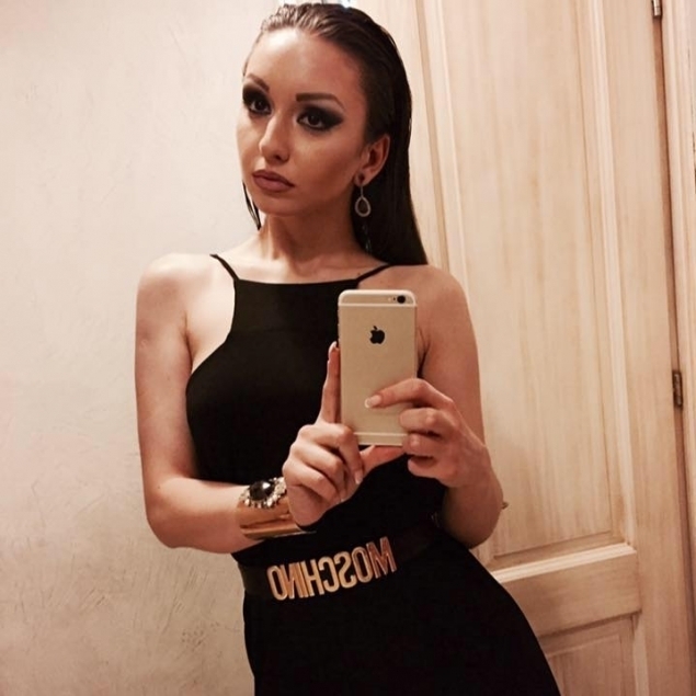 Jeni Vadim Tudor, foarte sexy în ultimele imagini