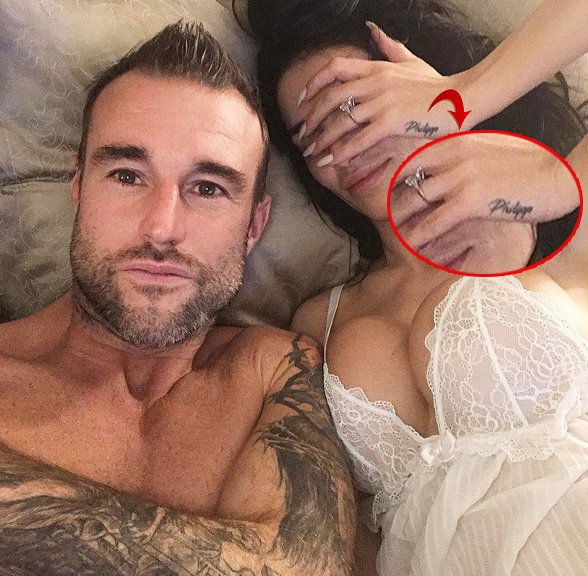 Andreea Sasu şi-a tatuat numele iubitului pe mână