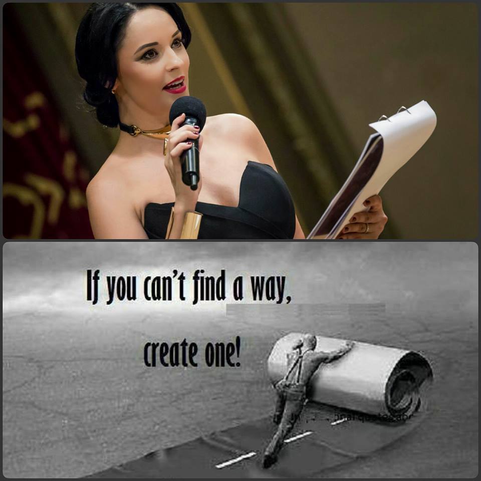 Andreea Marin postează diferite mesaje motivaţionale pe conturile sale de socializare.