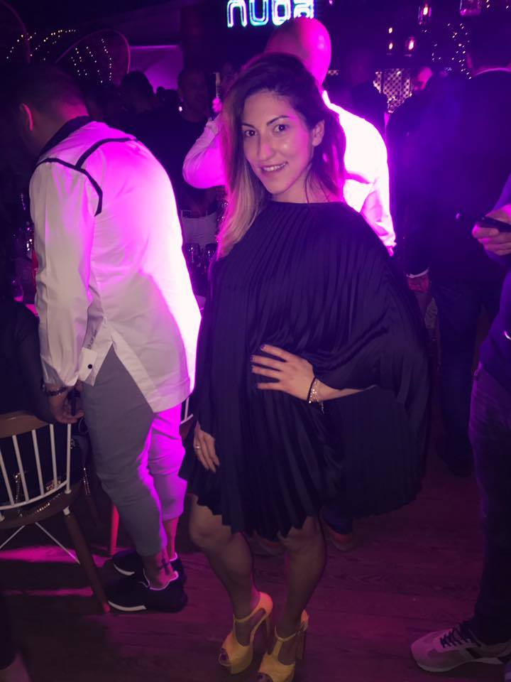 Agresoarea Simonei Traşcă s-a fotografiat în club, înainte de incident