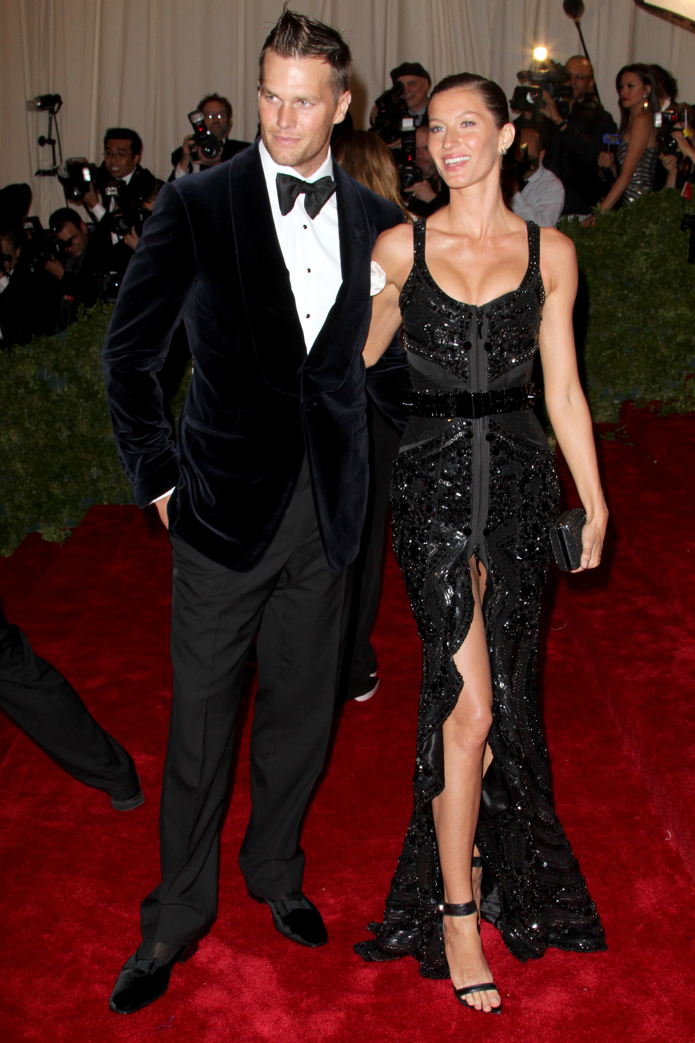 Este fetiţă! Supermodelul Gisele Bundchen i-a urat bun venit pe lume fiicei sale Vivian Brady!