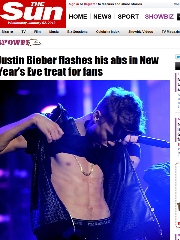 Ce mascul seducător s-a făcut Justin Bieber! Uite cum le-a înfierbântat pe fane de Revelion! Vi se pare sexy sau nu?