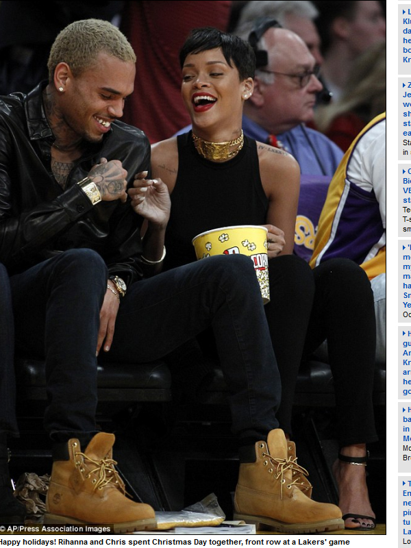 Rihanna şi Chris Brown au petrecut Revelionul împreună, în pat, iar apoi au pus poze pe reţelele de socializare!