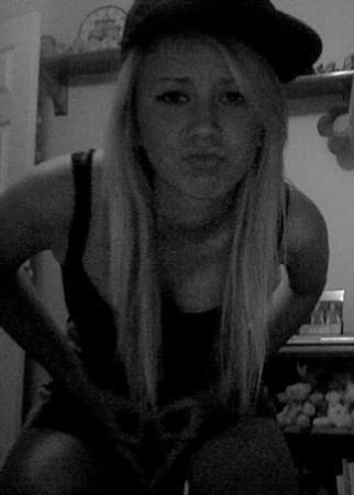 Aşa tată, aşa fată? N-ai să crezi cum arată fiica lui Eminem şi ce atitudine are! Vezi aici imagini cu adolescenta!