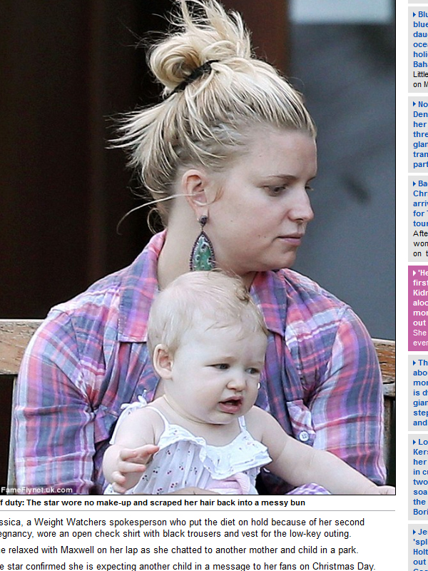 Nu ai s-o recunoşti fără machiaj! Uite-o pe Jessica Simpson complet naturală! E de speriat sau nu?