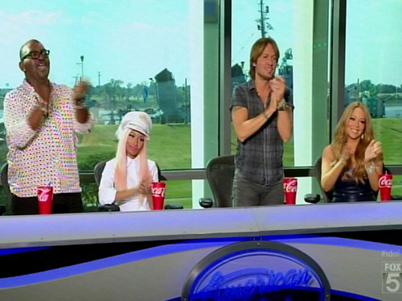 Un concurent a dat-o pe spate pe Mariah Carey, la preselecţiile American Idol: