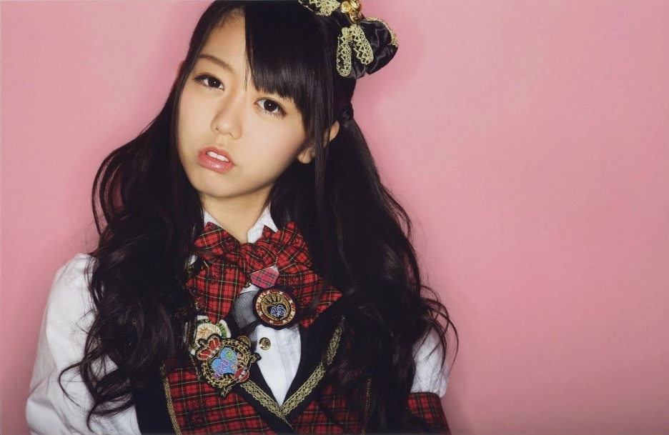 Un cântăreţă japoneză s-a ras în cap în urma unui scandal sexual! Vezi motivul incredibil pentru care tânăra a făcut asta!