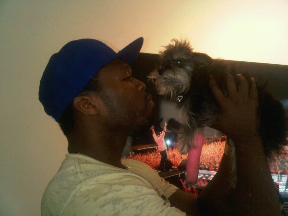 50 Cent intr-o ipostaza inedita, isi pupa cel mai bun prieten