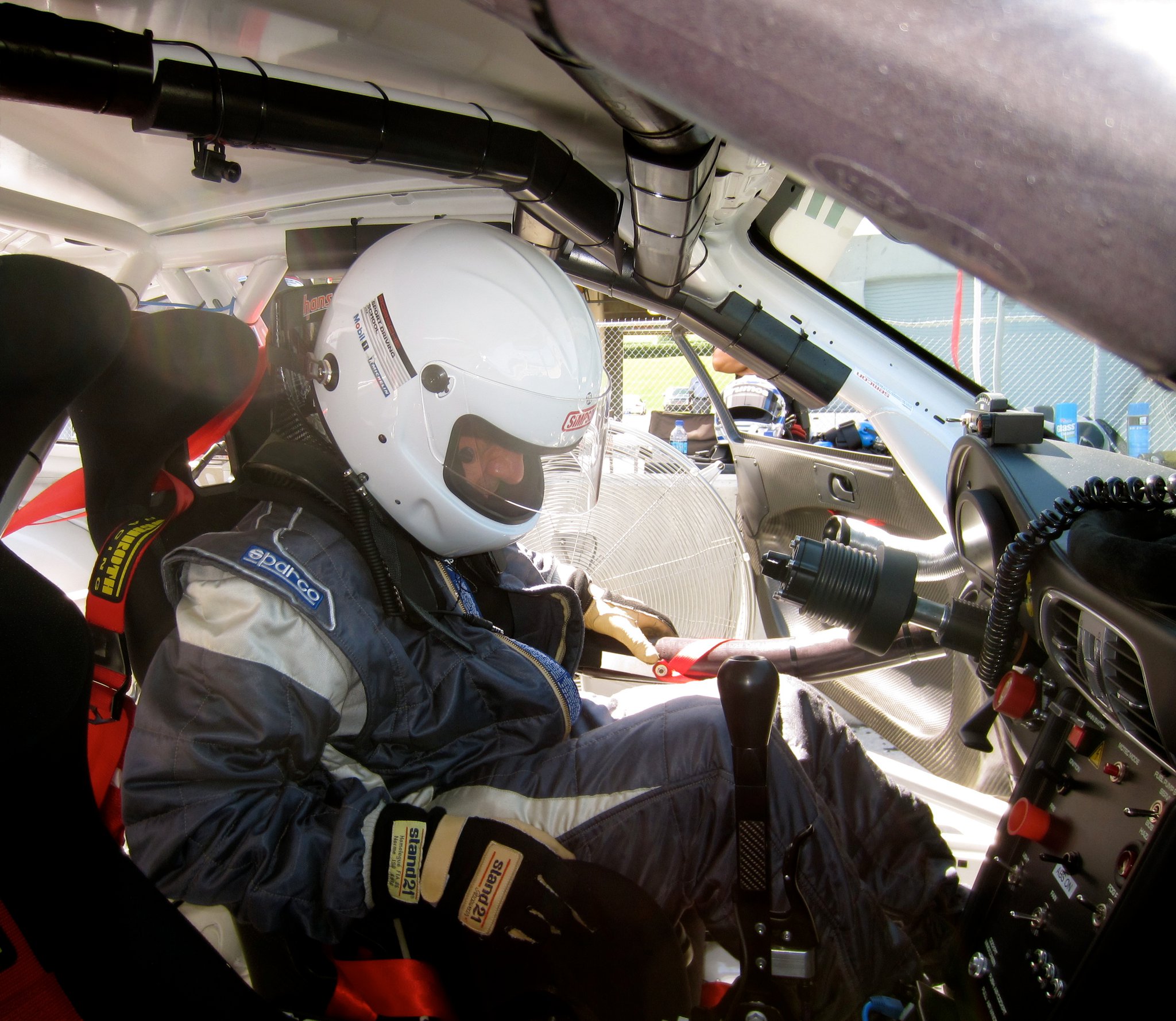 Alexander Radu in masina de curse