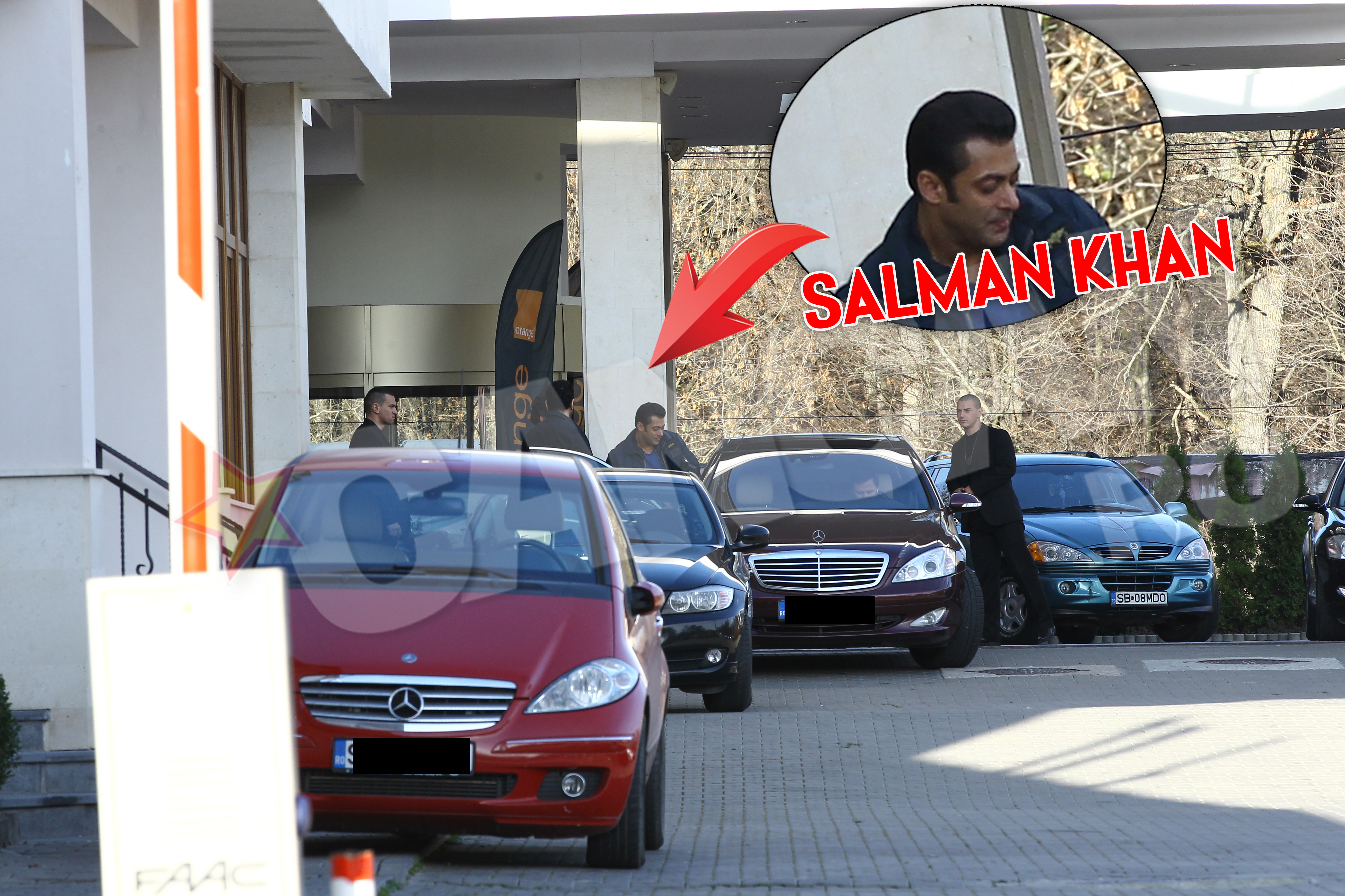 In jurul orei 10, Salman se pregateste pentru o noua runda de filmari