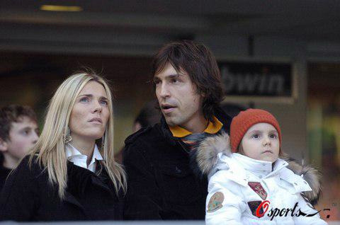 Andrea Pirlo şi Deborah Roversi divorteaza