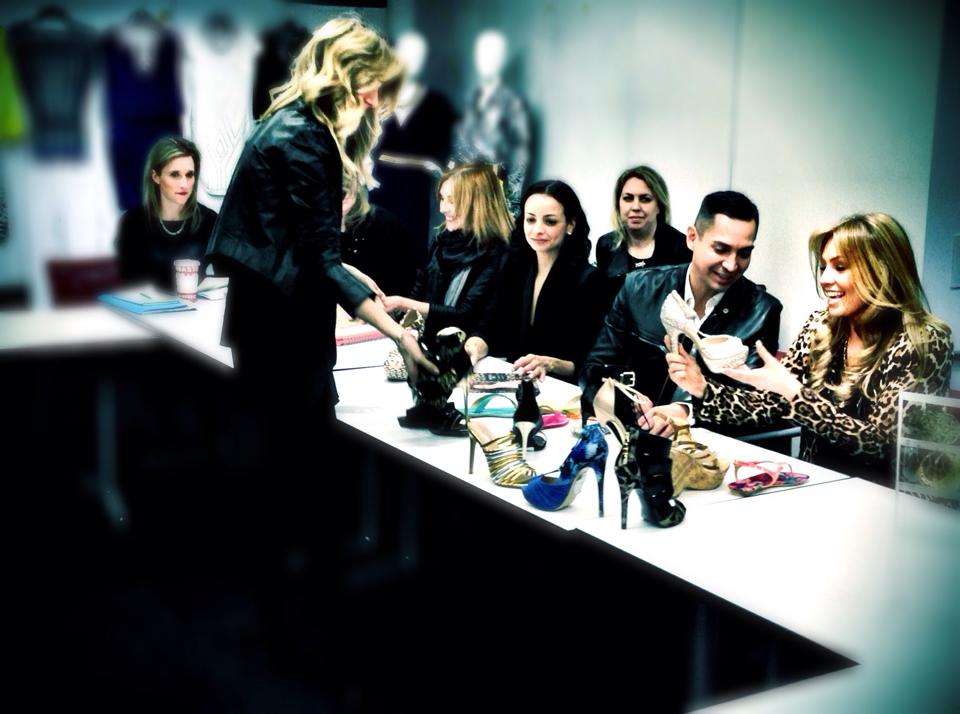 Thalia s-a implicat foarte mult in realizarea colectiei de pantofi care ii poarta semnatura foto: Facebook